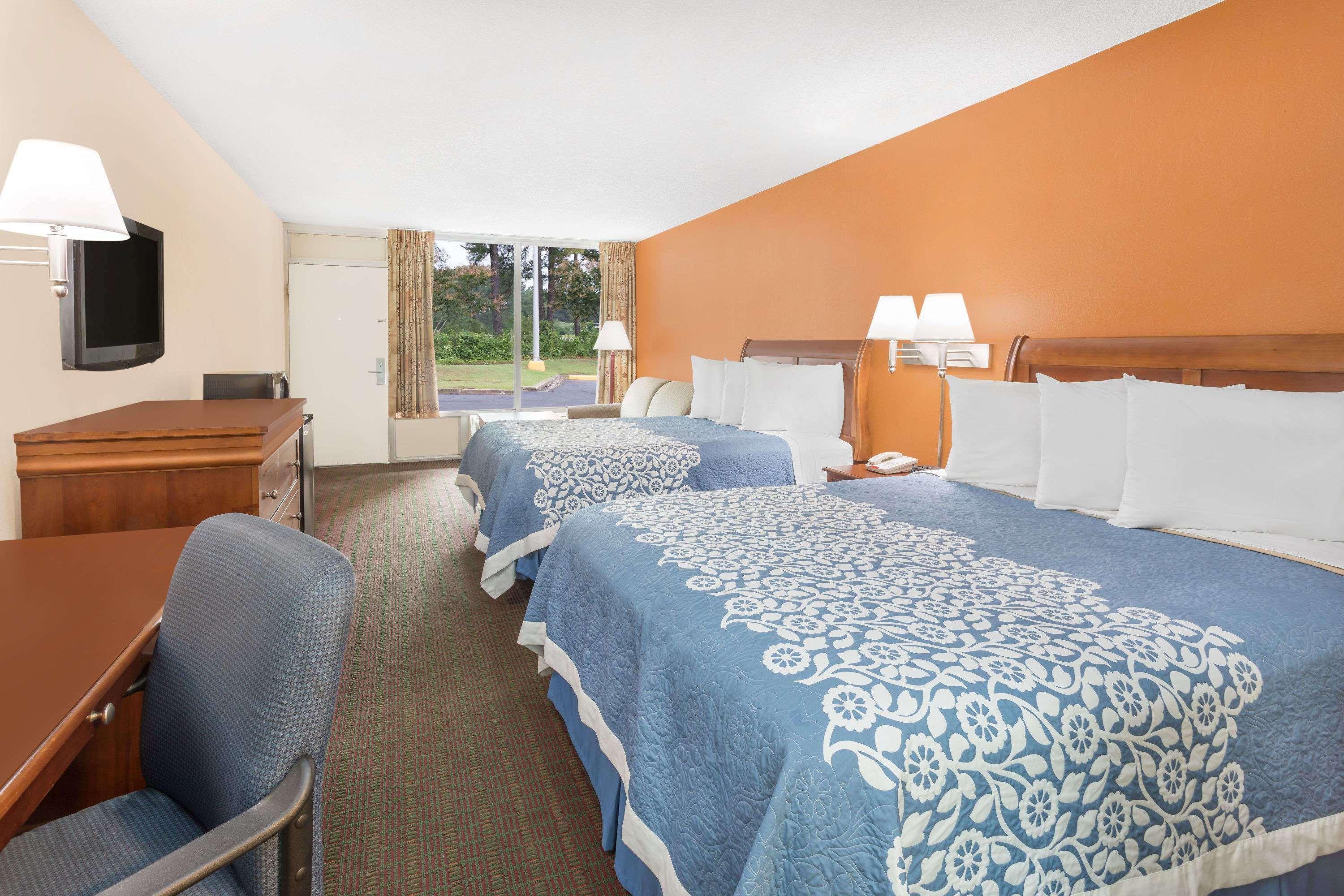 Days Inn By Wyndham Orangeburg South Exterior foto