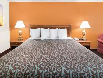 Days Inn By Wyndham Orangeburg South Habitación foto